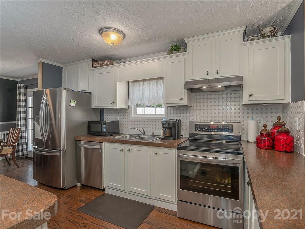 25 Rr 1 Fletcher, NC 28732 - Photo 4 of 28 Gallery Image 4