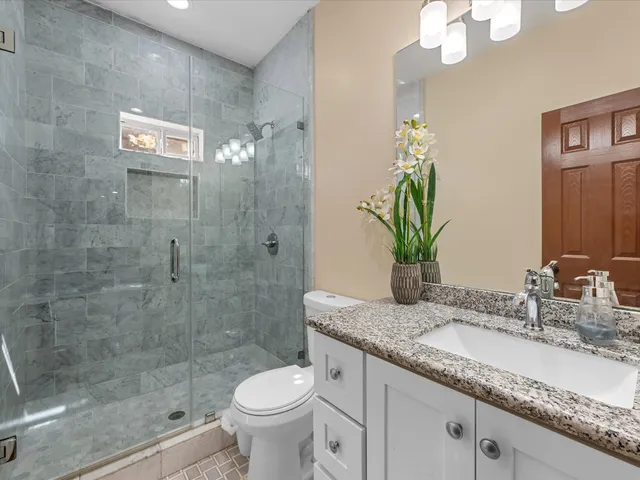 $949,900 | 886 Zilss Road, La Grange, TX 78945