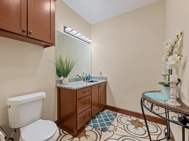 $949,900 | 886 Zilss Road, La Grange, TX 78945