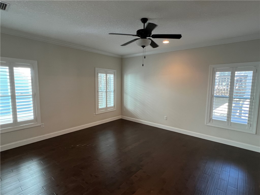 608 Holly Street St. Simons Island, GA 31522 - Photo 7 of 17