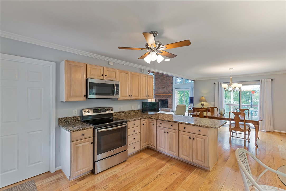 630 Seminole Point Road Fair Play, SC 29643 - Photo 20 of 47 Gallery Image 20