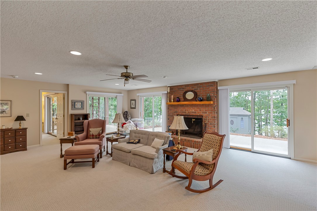 630 Seminole Point Road Fair Play, SC 29643 - Photo 37 of 47 Gallery Image 37