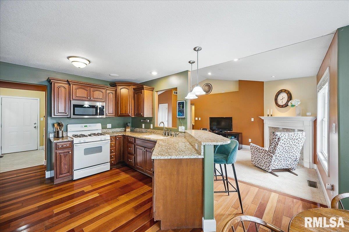 1719 Partridge Point Normal, IL 61761 - Photo 10 of 39