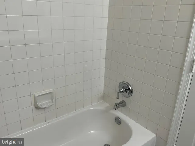 $2,285 | 2020 Alice Avenue, Unit 2020204, Oxon Hill, MD 20745