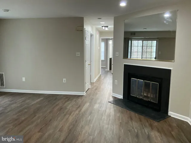 $2,285 | 2020 Alice Avenue, Unit 2020204, Oxon Hill, MD 20745