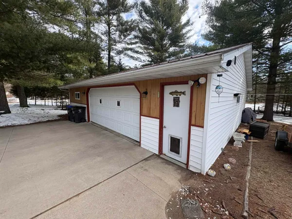 $329,900 | W6449 Old Lake Lane, Shawano, WI 54166