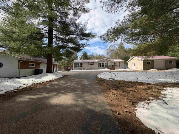 $329,900 | W6449 Old Lake Lane, Shawano, WI 54166