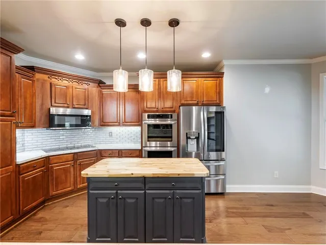 $644,500 | 24 Douglas Drive, Jefferson, GA 30549