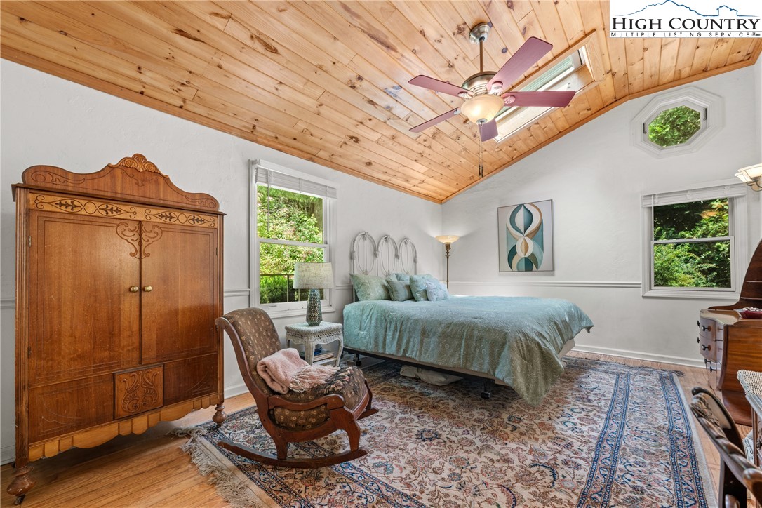 260 Sunny Acres Overlook, Unit OVERLOOK Boone, NC 28607 - Photo 15 of 28 a bedroom with a bed chair and window