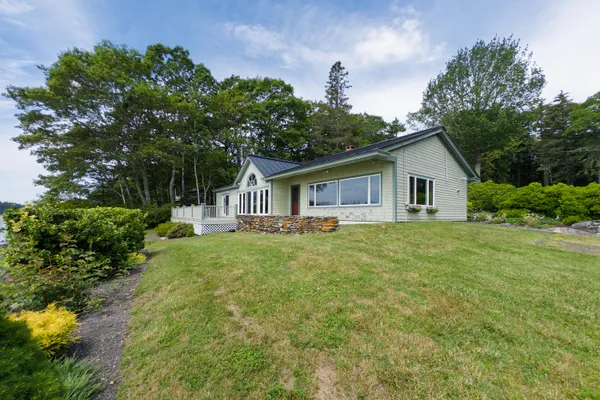 $1,200,000 | 47 Barter Point Road, St. George, ME 04860