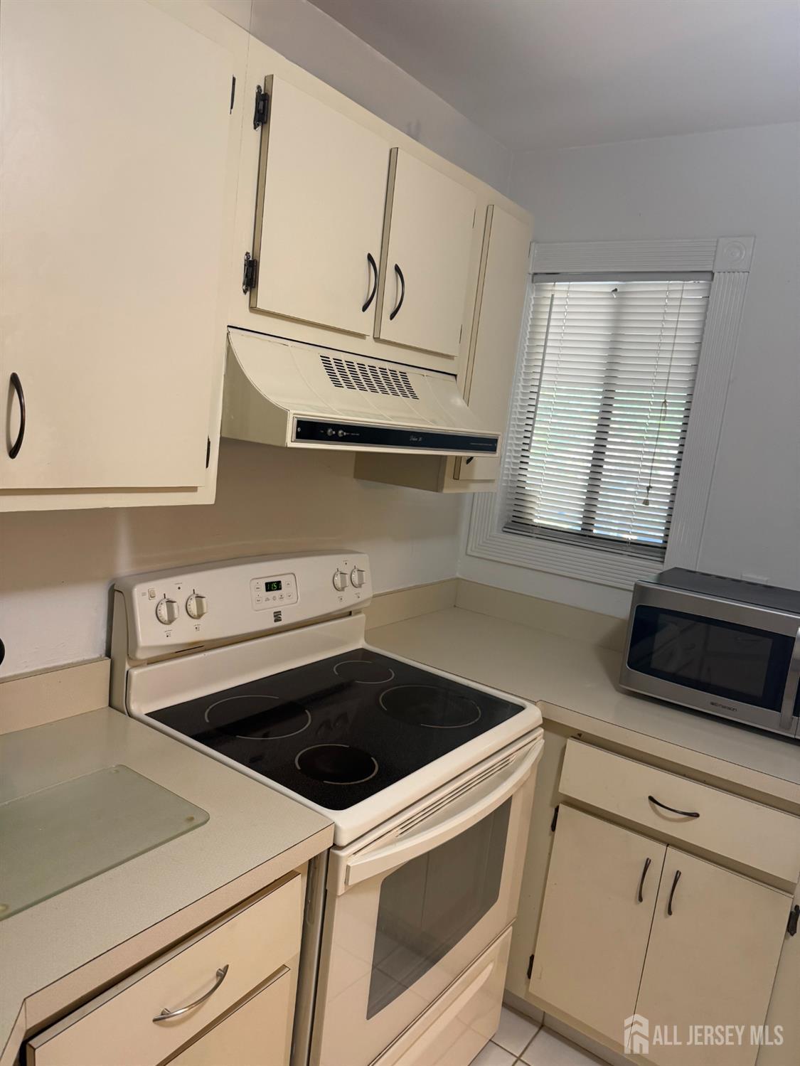 86 Arrowood Road, Unit G Manalapan, NJ 07726 - Photo 7 of 19 Gallery Image 7
