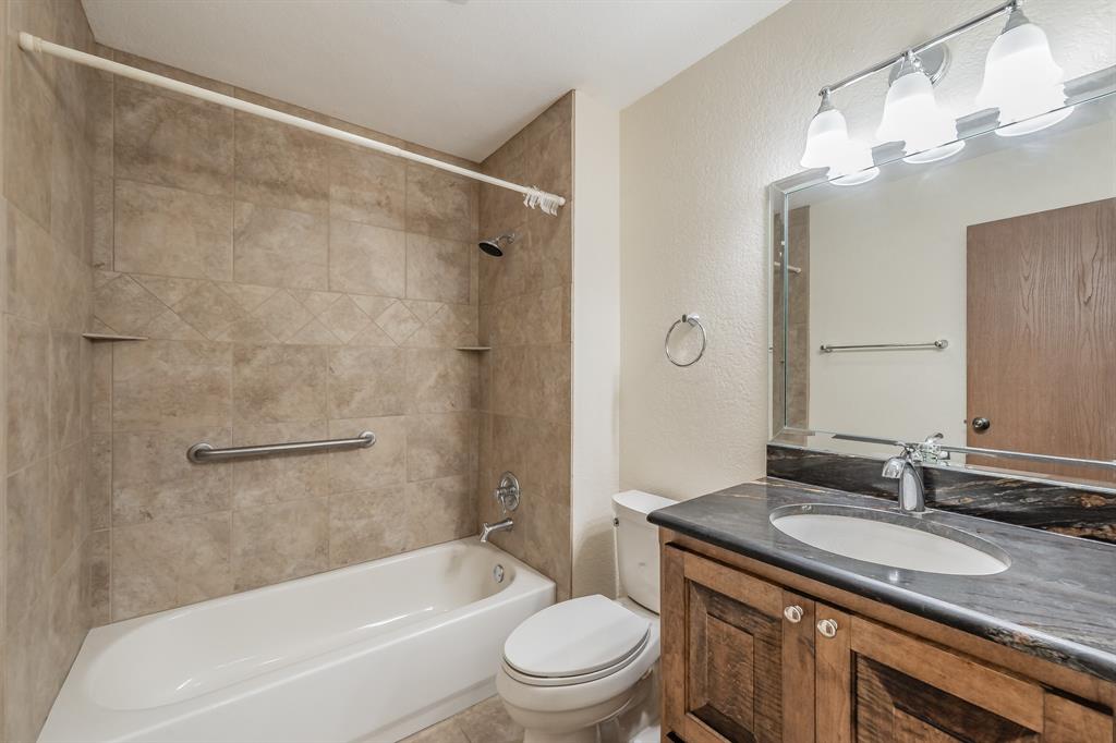3609 Spring Meadow Lane Flower Mound, TX 75028 - Photo 16 of 32