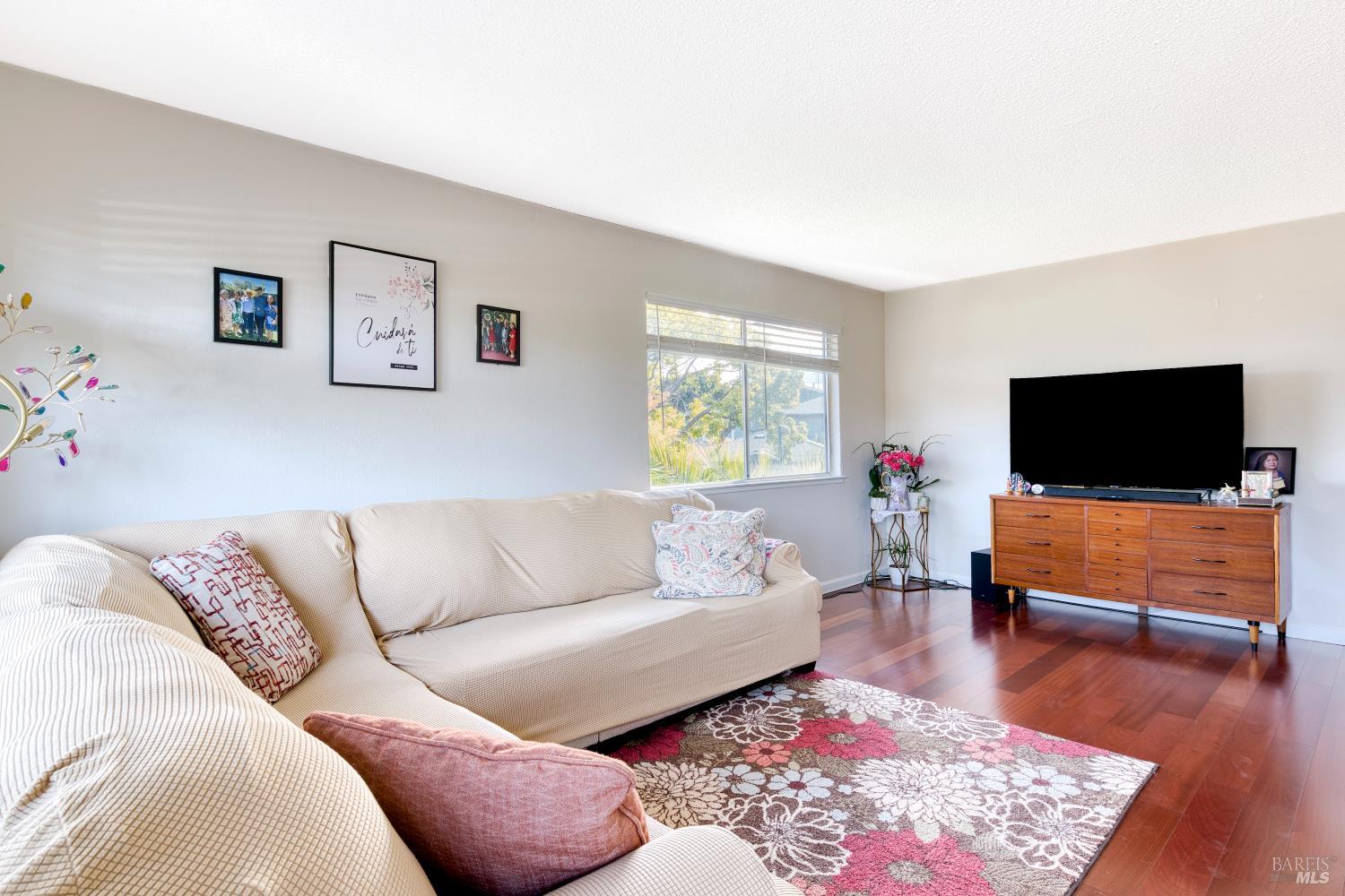 207 Bahia Place San Rafael, CA 94901 - Photo 5 of 21