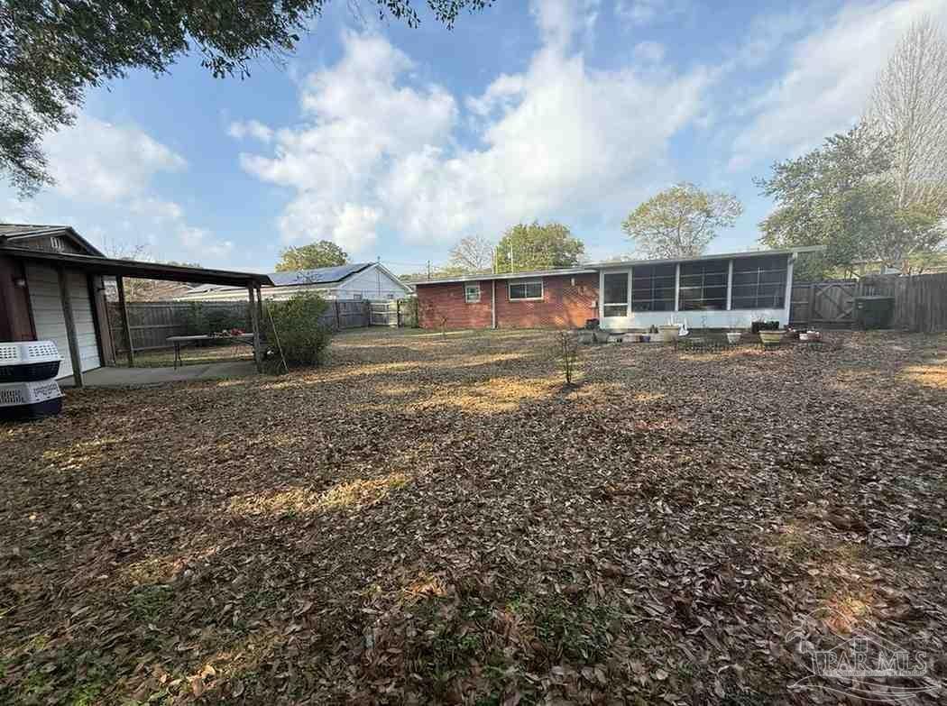 6517 Robin Avenue Milton, FL 32570 - Photo 6 of 25