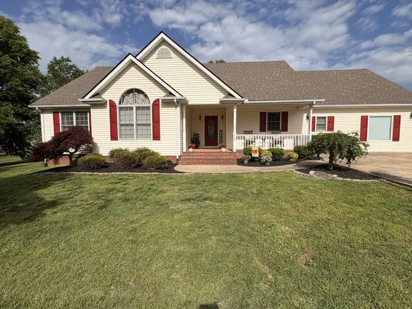 $424,999 | 112 Stillwater Drive, Paris, TN 38242