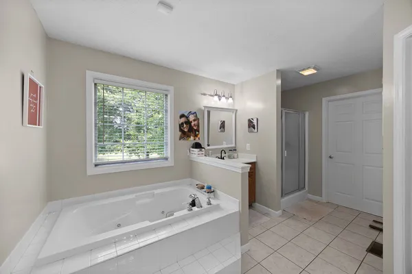 $424,999 | 112 Stillwater Drive, Paris, TN 38242