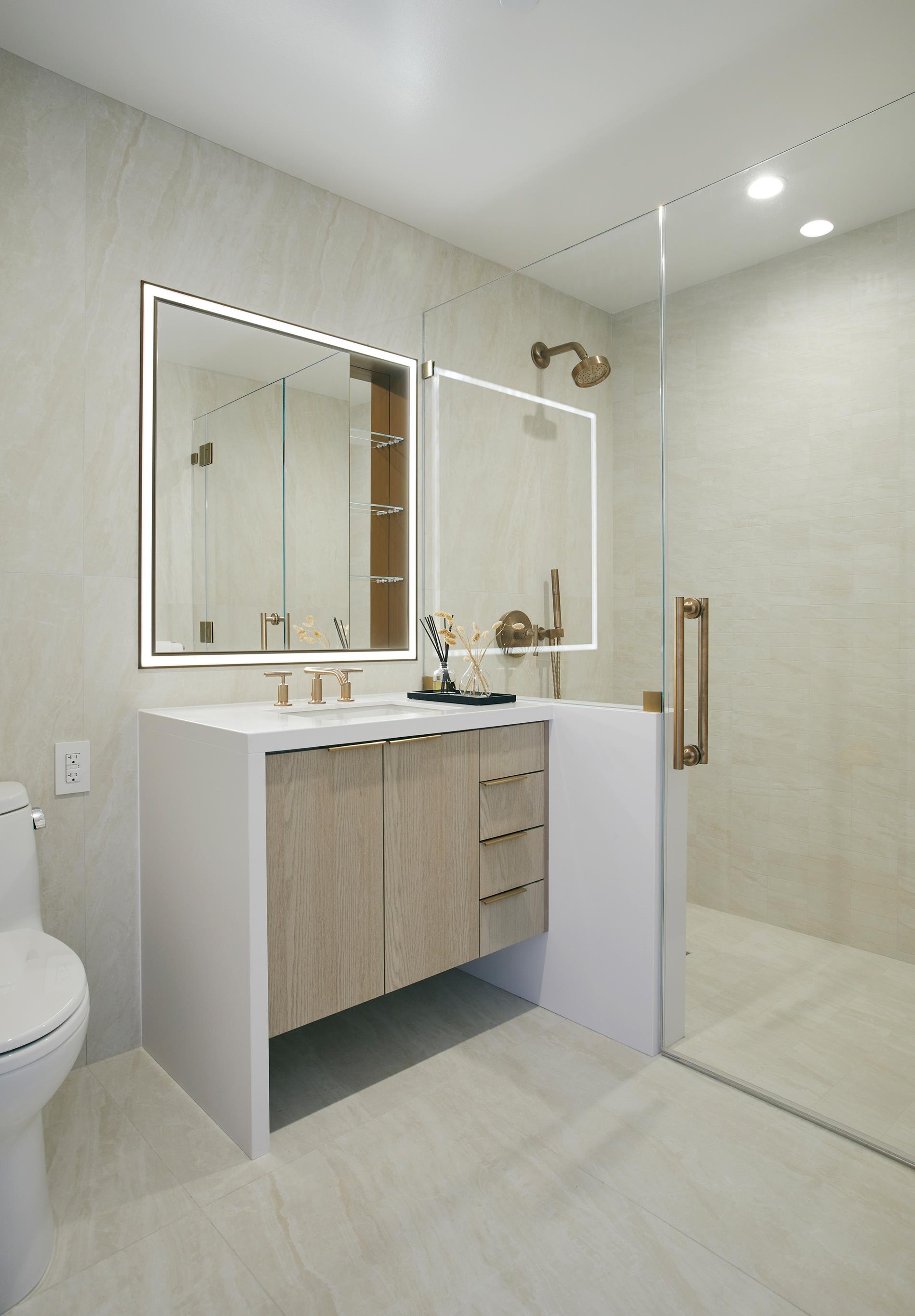 3 Court Square, Unit PH307 Queens, NY 11101 - Photo 4 of 9