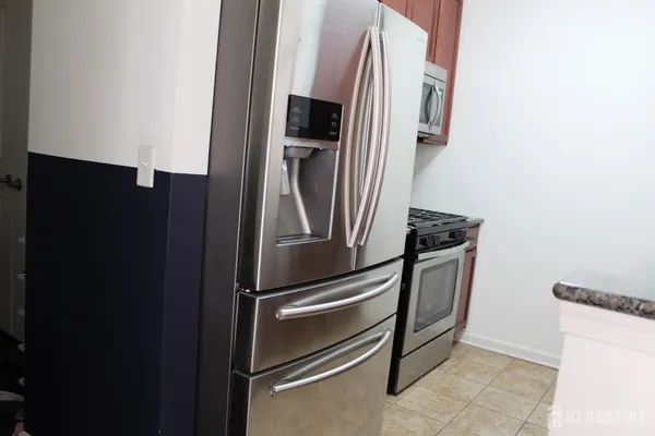 $2,500 | 446 Micali Way, South Plainfield, NJ 07080