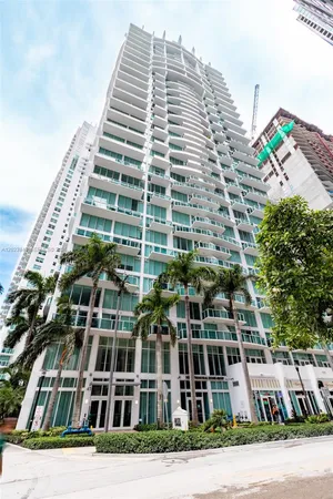 $3,100 | 41 Southeast 5th Street, Unit 2411, Miami, FL 33131
