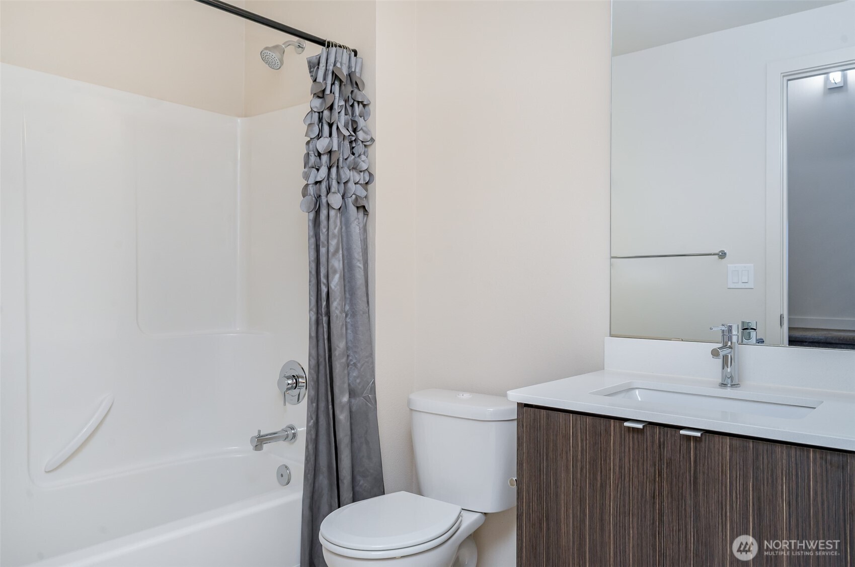 3810 California Avenue Southwest, Unit C Seattle, WA 98116 - Photo 11 of 12