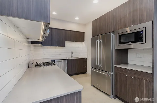 $3,550 | 3810 California Avenue Southwest, Unit C, Seattle, WA 98116