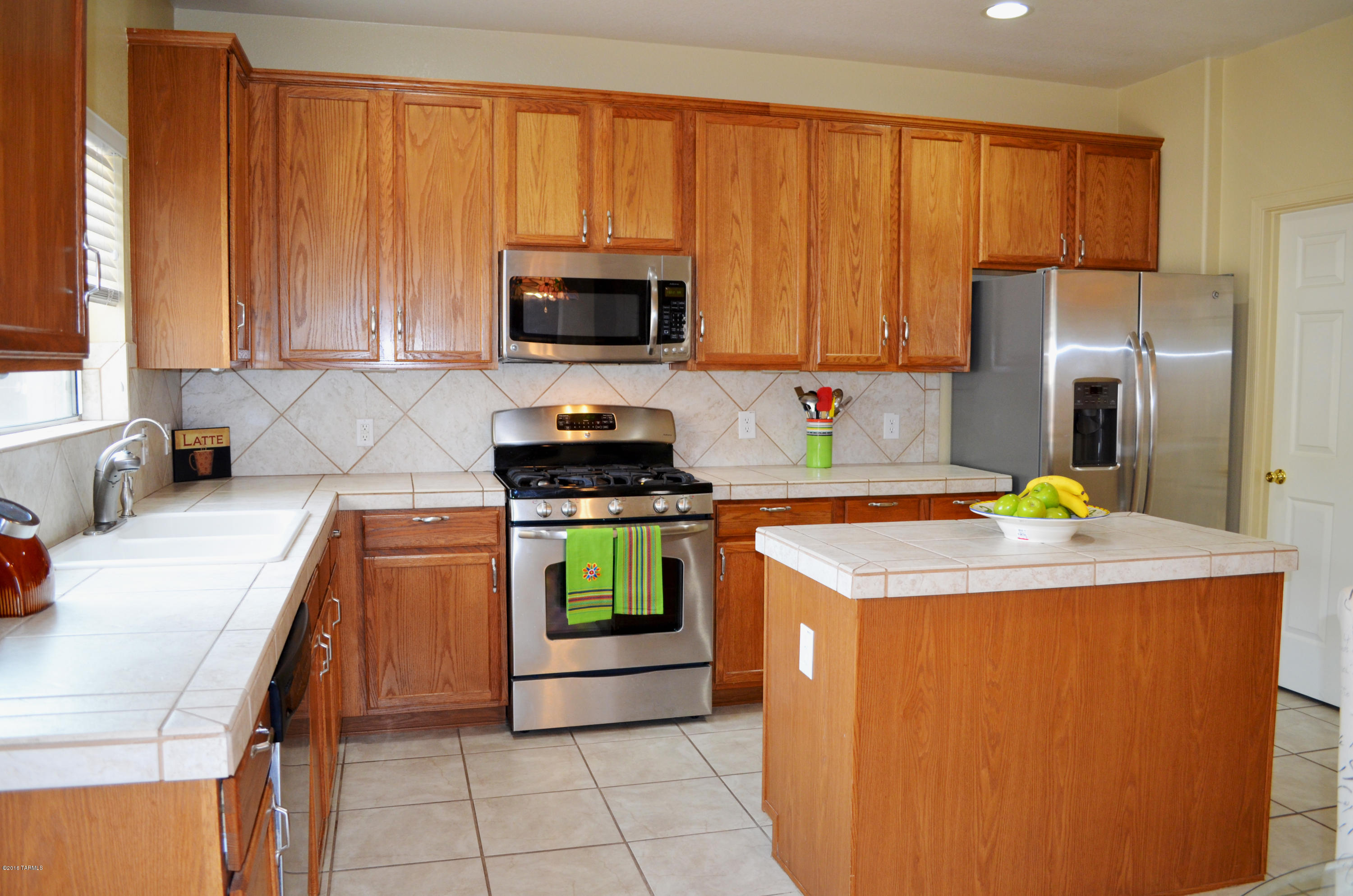 3611 East Secretariat Road Tucson, AZ 85739 - Photo 13 of 39