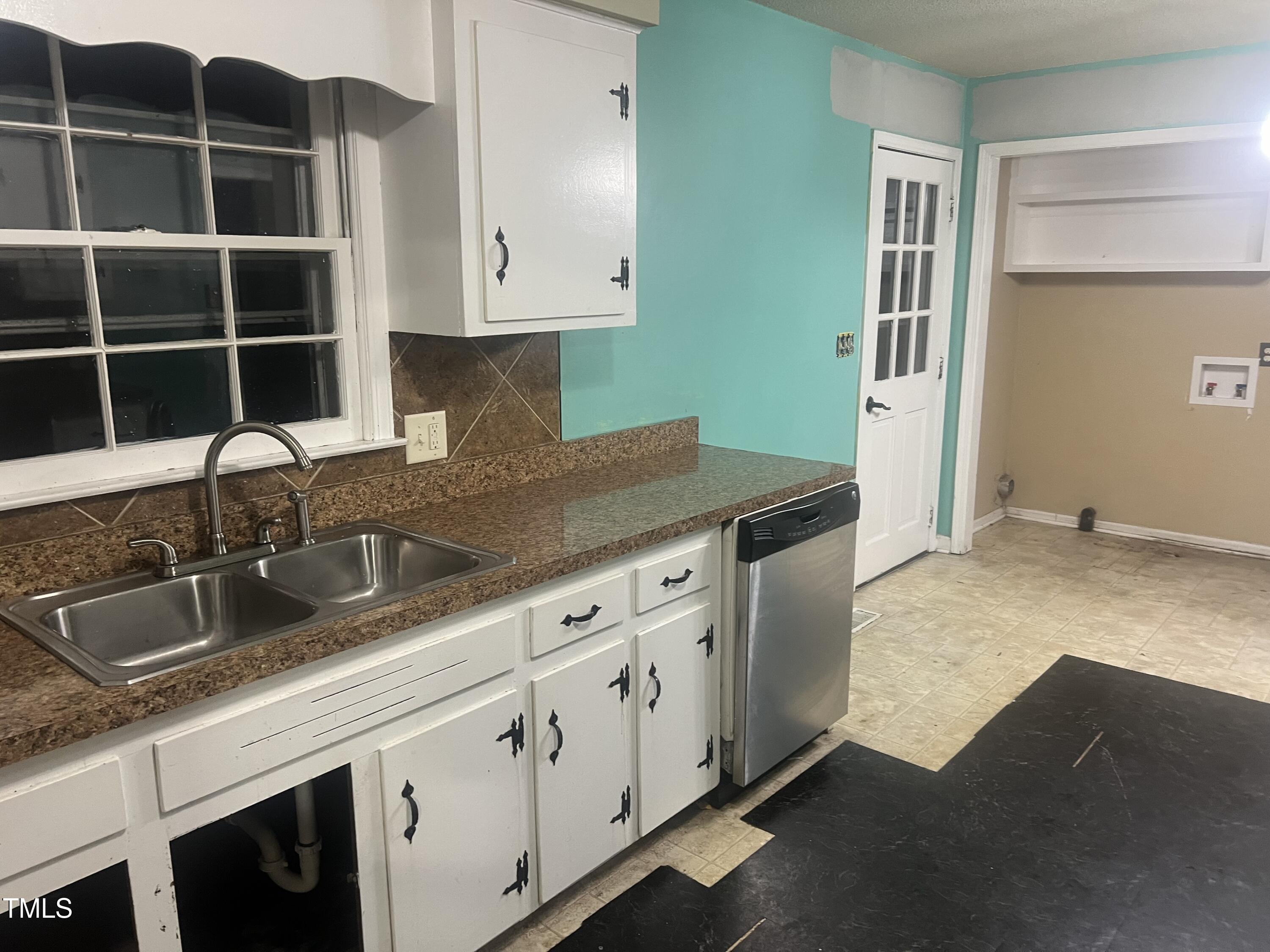 246 Lester Street Angier, NC 27501 - Photo 27 of 33 Kitchen
