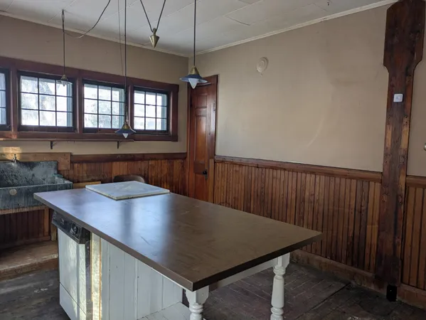 $389,000 | 15 Bailey Avenue, Claremont, NH 03743