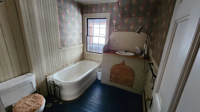 $389,000 | 15 Bailey Avenue, Claremont, NH 03743