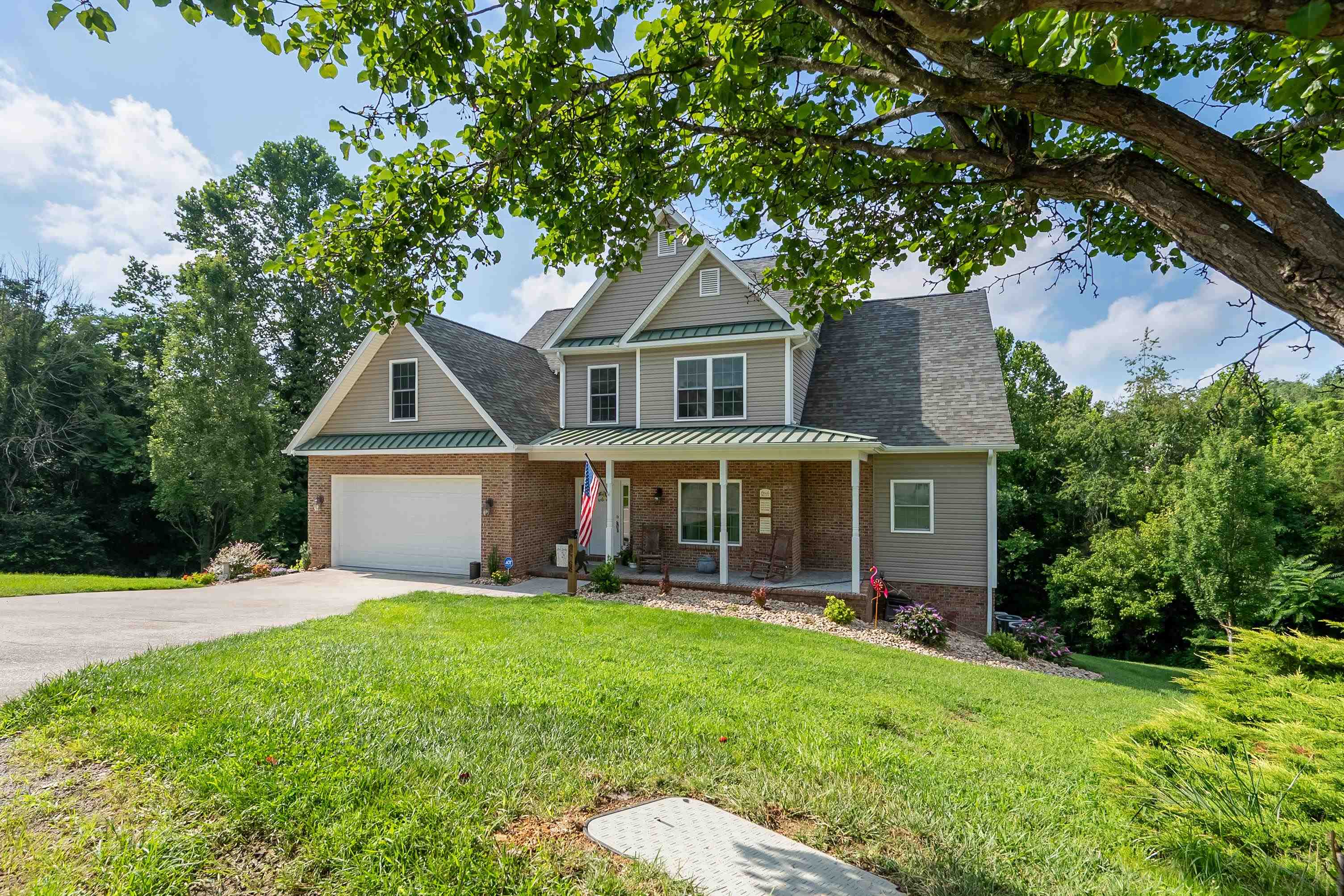 205 Ridge Lane Radford, VA 24141 - Photo 2 of 122 Gallery Image 2