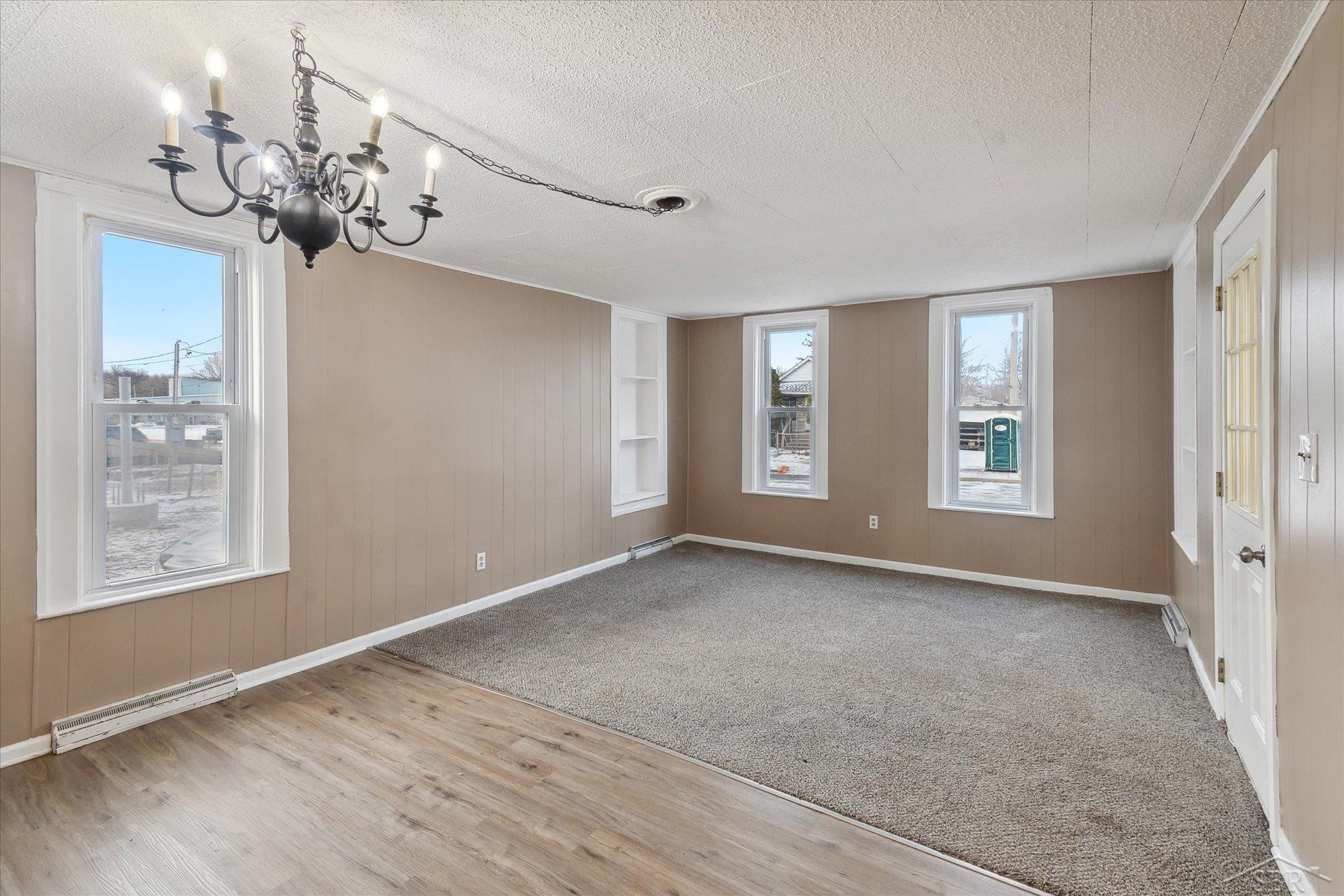 1017 Harrison Street Bay City, MI 48708 - Photo 6 of 25 50165960-615e8684-92d0-499a-8d52-5f19e40d06ee.JPG