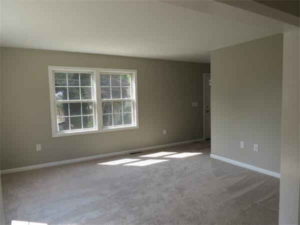 4 Maple Avenue Upton, MA 01568 - Photo 12 of 21 Gallery Image 12