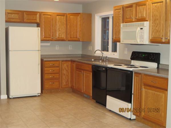 4 Maple Avenue Upton, MA 01568 - Photo 5 of 21 Gallery Image 5