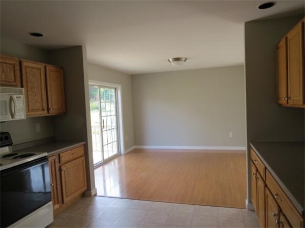4 Maple Avenue Upton, MA 01568 - Photo 7 of 21 Gallery Image 7