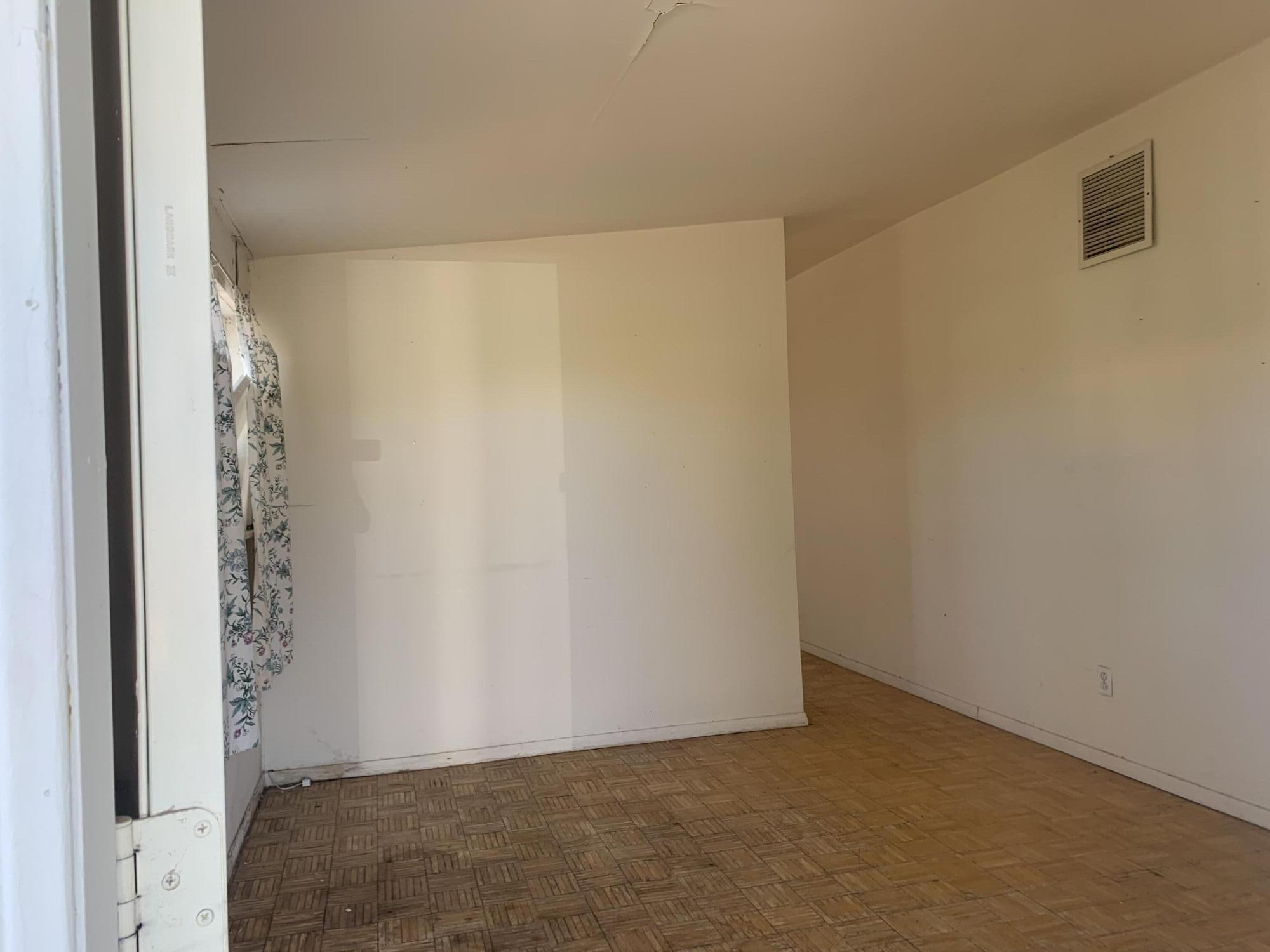 69430 Fairway Road Desert Hot Springs, CA 92241 - Photo 4 of 21 a view of small space