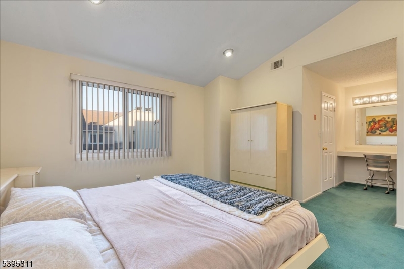 1906 Park Place Springfield, NJ 07081 - Photo 18 of 31