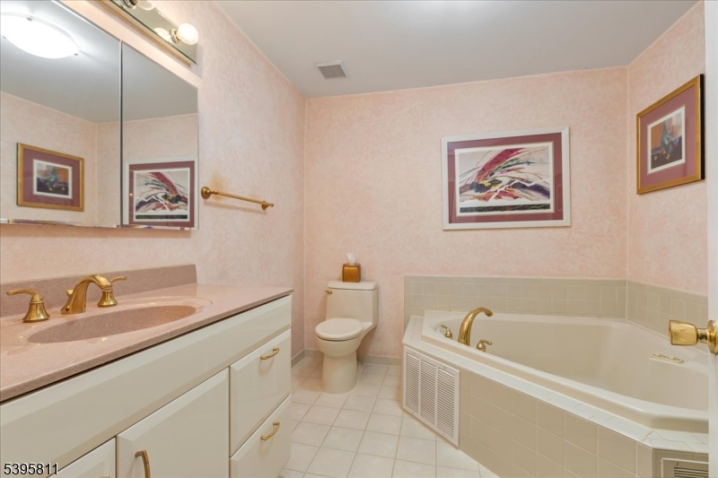 1906 Park Place Springfield, NJ 07081 - Photo 19 of 31