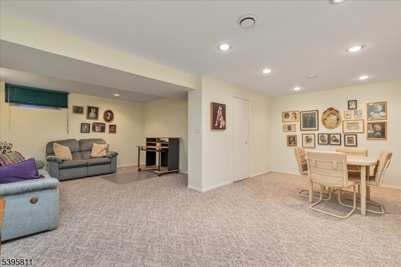 1906 Park Place Springfield, NJ 07081 - Photo 24 of 31