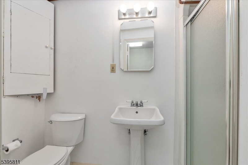 1906 Park Place Springfield, NJ 07081 - Photo 28 of 31