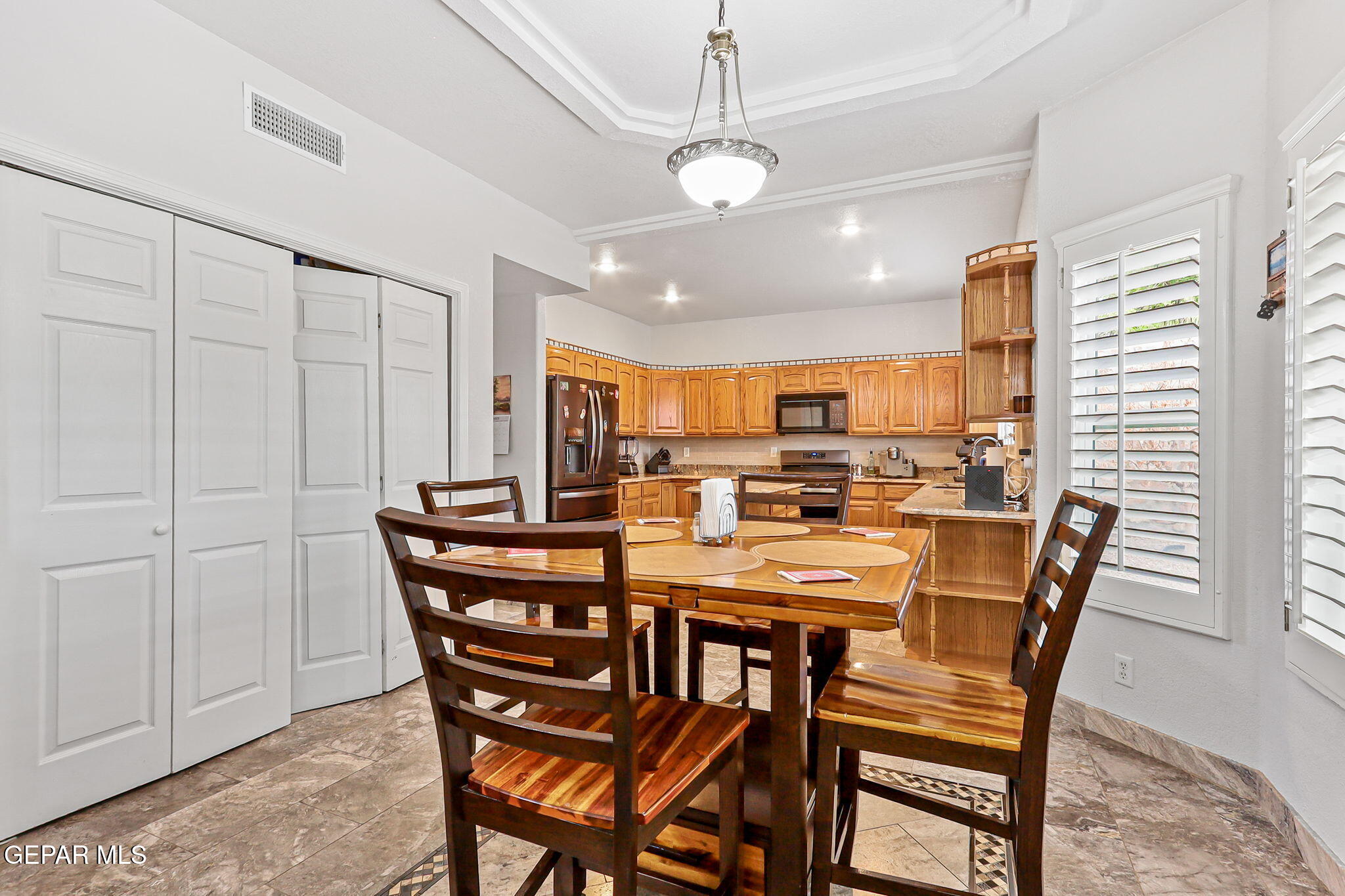 6544 Royal Ridge Drive El Paso, TX 79912 - Photo 15 of 58 a view of a dining room and livingroom view
