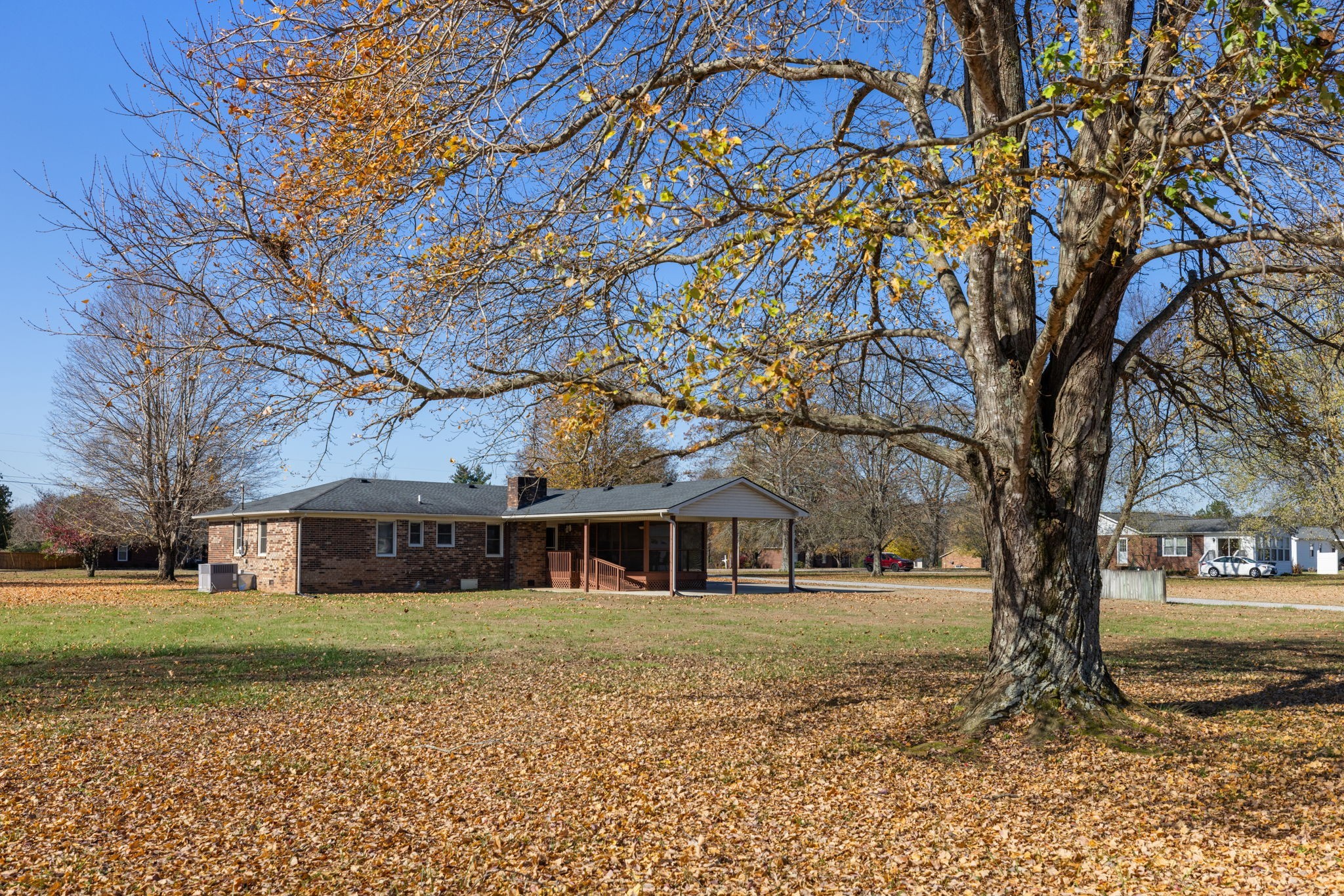 1755 Mc Bride Road Lewisburg, TN 37091 - Photo 53 of 59 a front view of a house with a garden