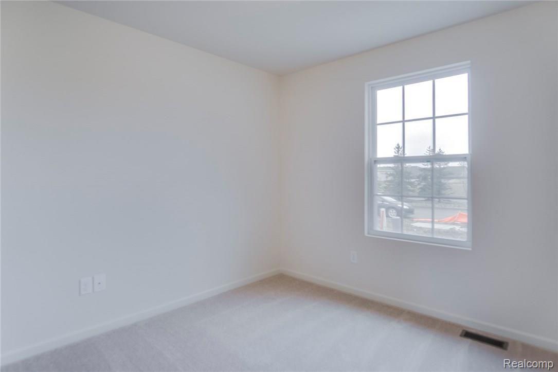 4040 Chase Ridge Lane Howell, MI 48843 - Photo 11 of 26 DSC03484Blended.jpg