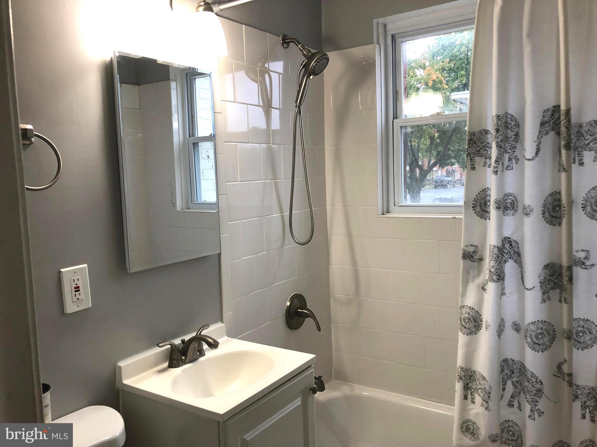 5035 Sargent Road Northeast Washington, DC 20017 - Photo 21 of 30 UPPER LEVEL - FULL BATH