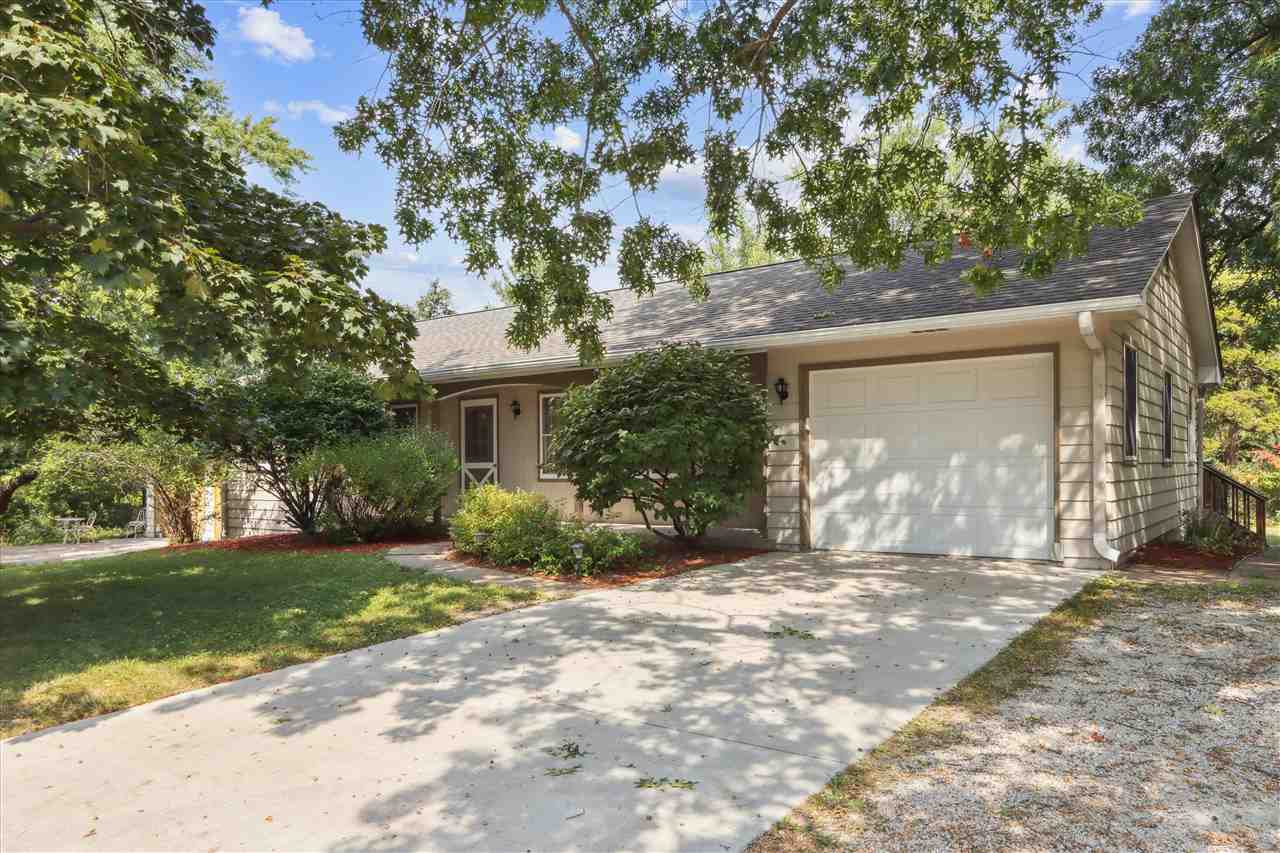2018 Rochester Avenue Iowa City, IA 52245 - Photo 1 of 36 Gallery Image 1