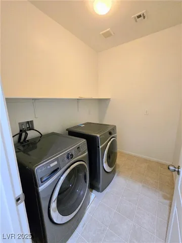 $2,450 | 10855 Casco Bay Street, Las Vegas, NV 89179