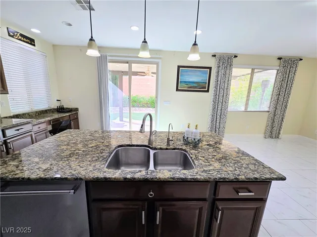 $2,450 | 10855 Casco Bay Street, Las Vegas, NV 89179