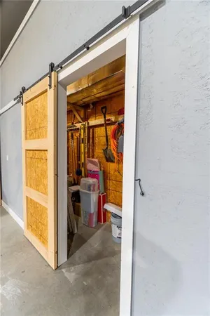 $995,000 | 9016 Southeast 69th Highway, Cameron, MO 64429