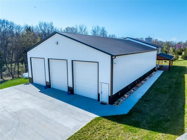 $995,000 | 9016 Southeast 69th Highway, Cameron, MO 64429