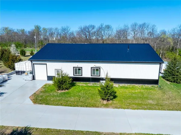 $995,000 | 9016 Southeast 69th Highway, Cameron, MO 64429