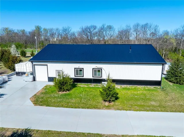 $1,100,000 | 9016 Southeast 69th Highway, Cameron, MO 64429